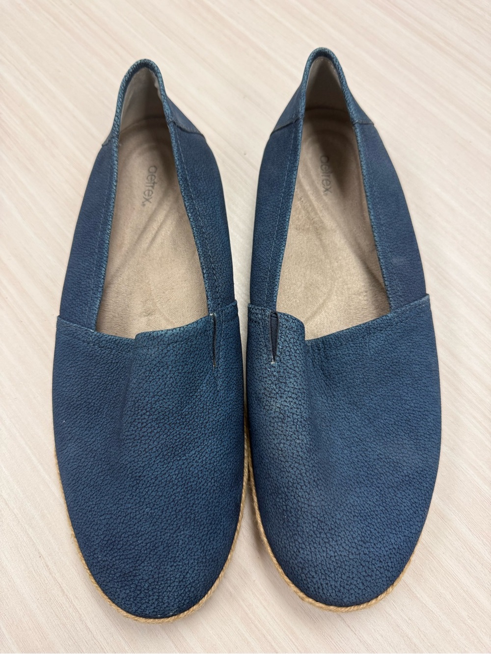 Aetrex Size 9.5 Blue Slip-On Women’s Flats - Comfort Casual